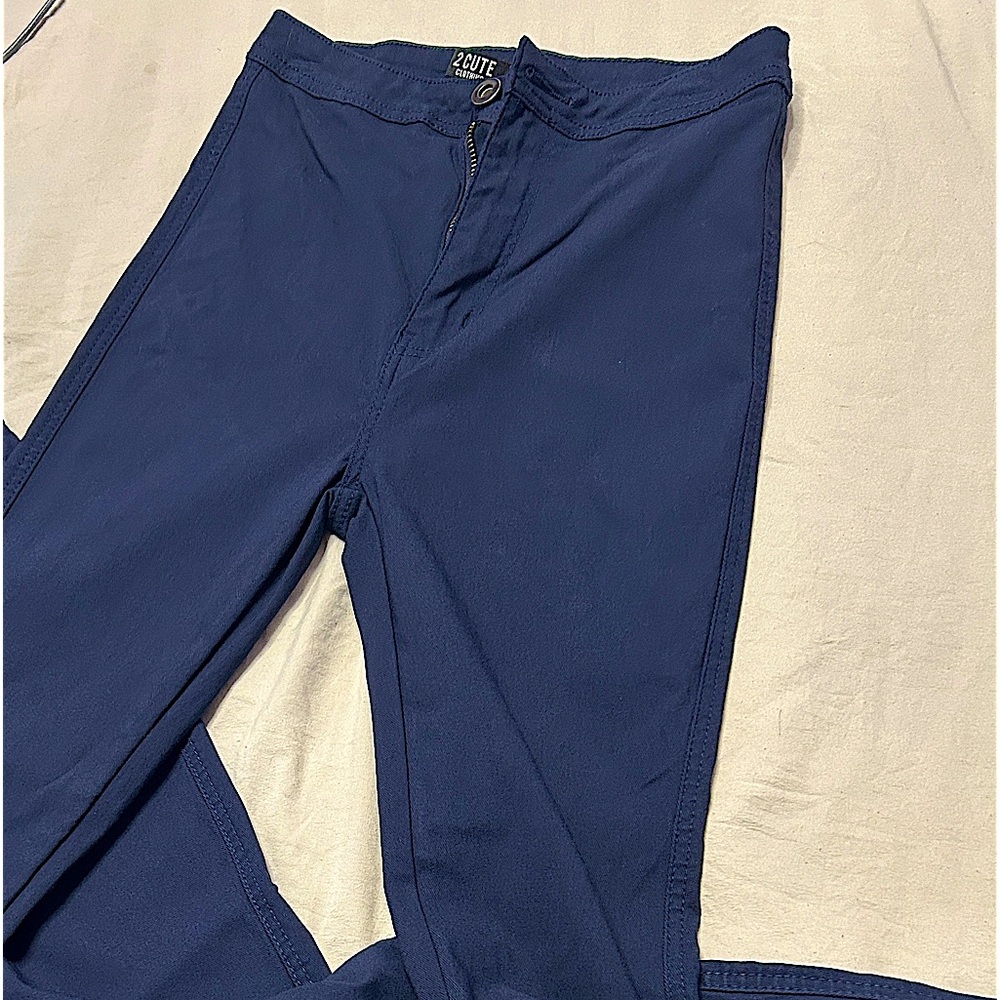 Dark skinny blue jeans